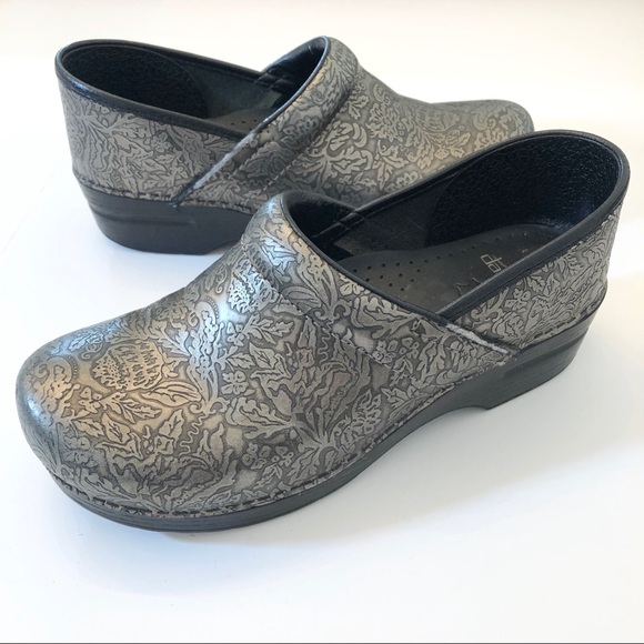 gray tooled dansko